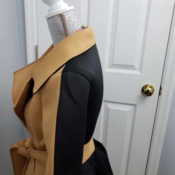 Double-Breasted Tan/Black Coat - Picture 6 of 8